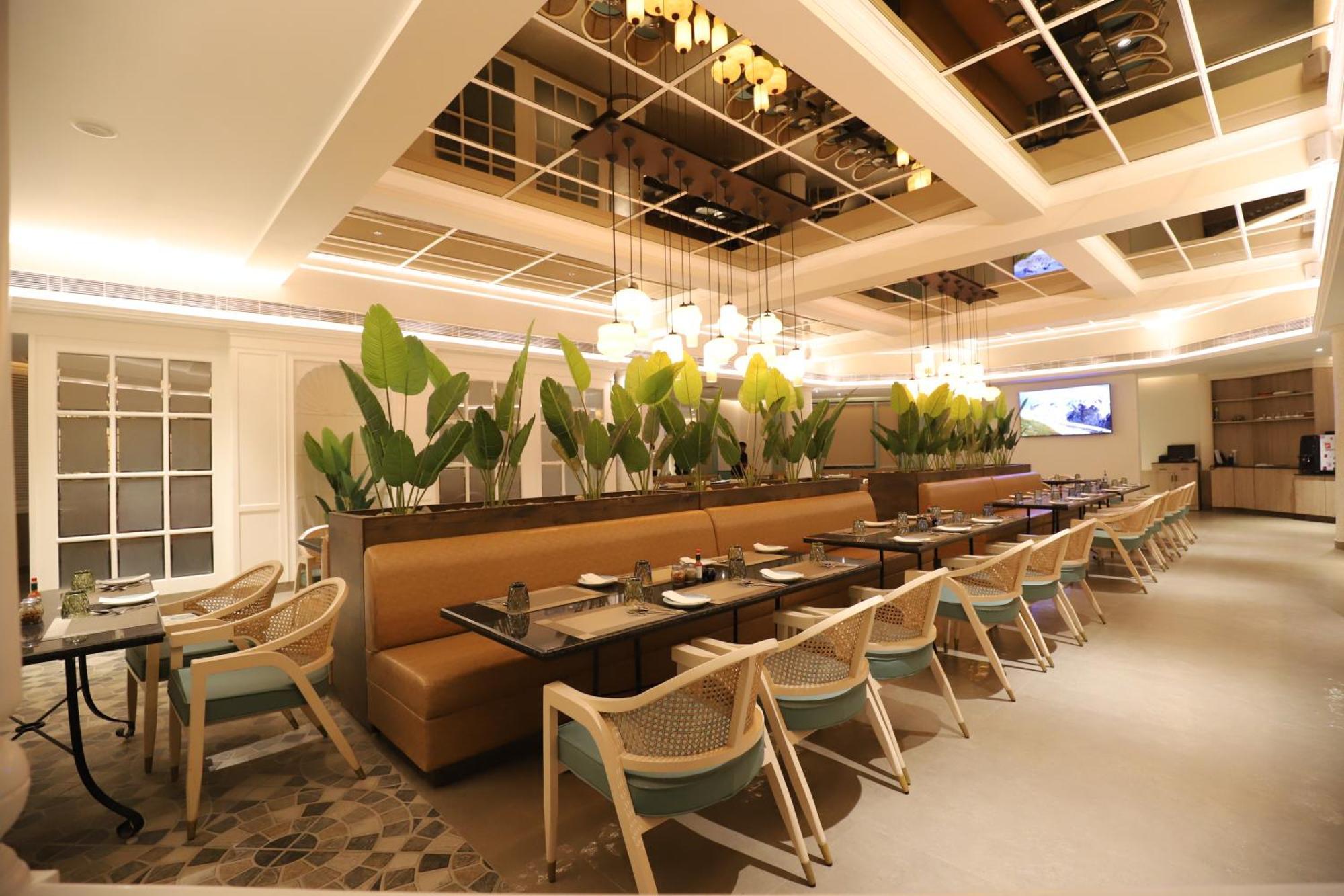 Little Chef Hotel Kanpur Exterior photo